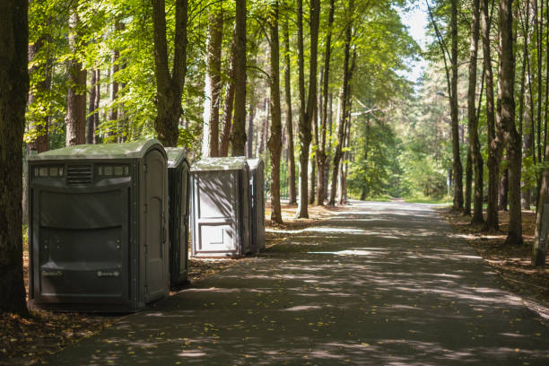 Best Portable restroom trailer rental  in Burbank, WA