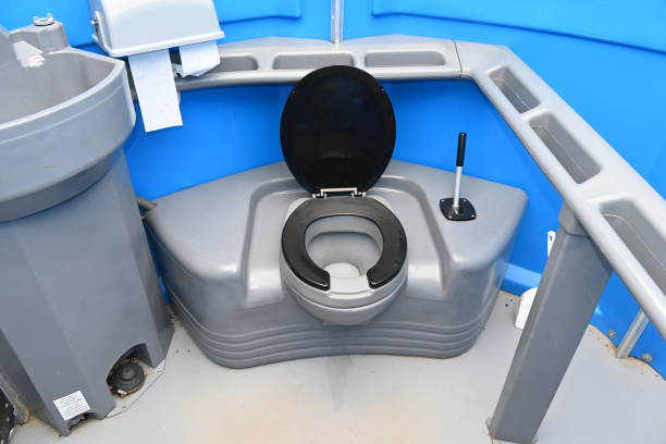 Best Porta potty delivery and setup  in Burbank, WA